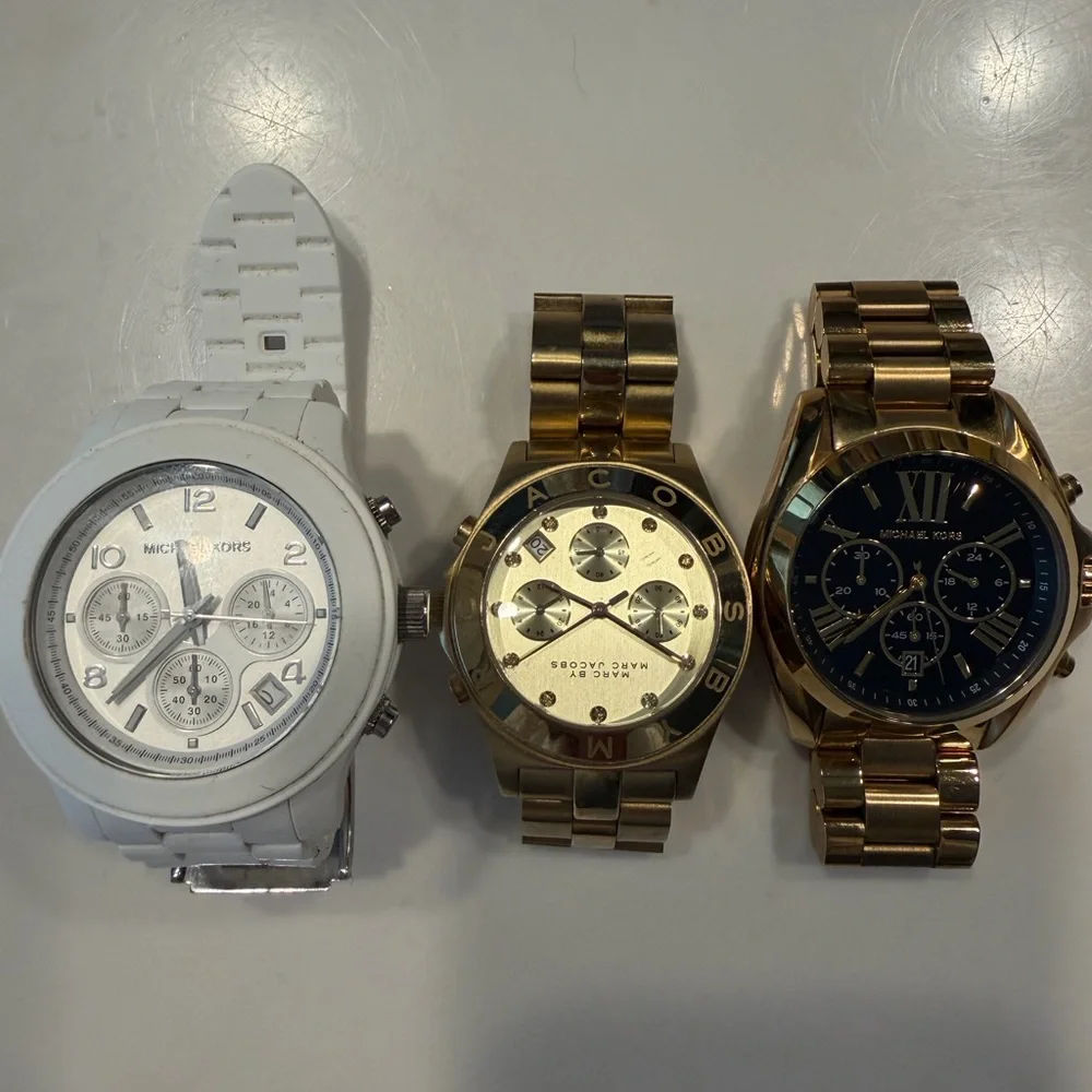 Michael Kors Men's Rose Gold and White Chronograph Watch Set